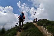 SENTIERO DEI FIORI CLAUDIO BRISSONI, percorso con giro ad anello, partendo dal Rif. Capanna 2000 il 5 luglio 2017 - FOTOGALLERY